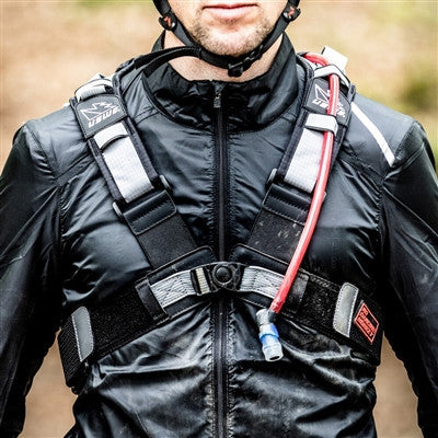 USWE Patriot 15 Backpack - Black/Grey
