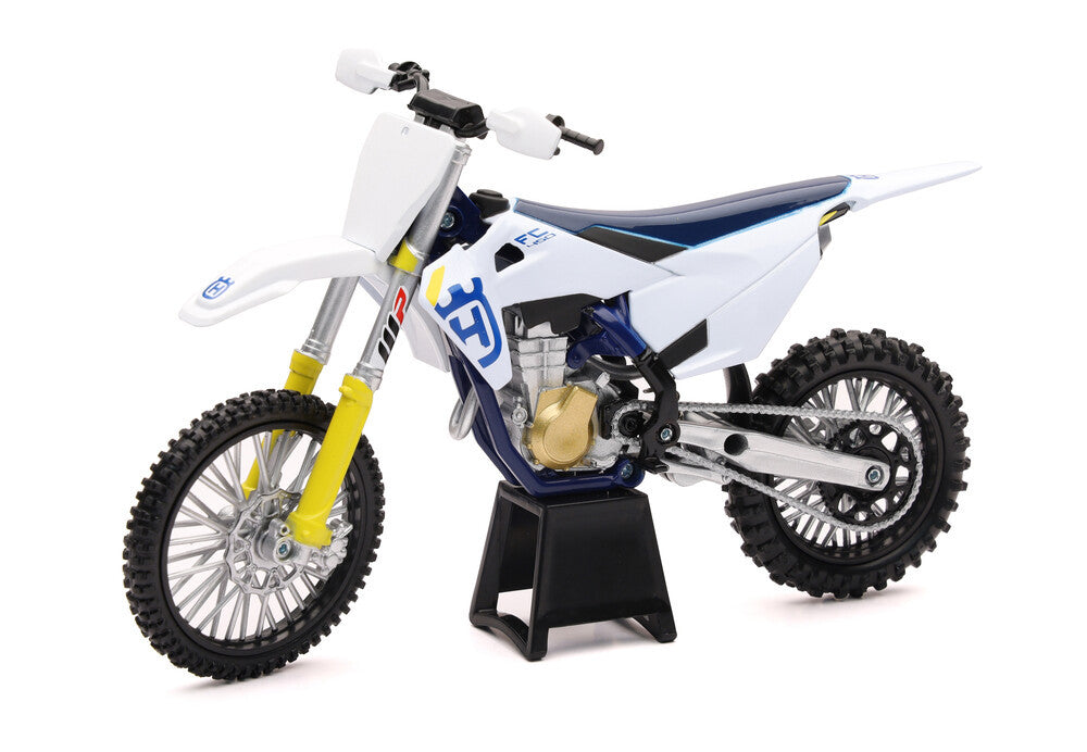 New Ray Toys 1:12 Scale Husqvarna FC450 Motocross Bike