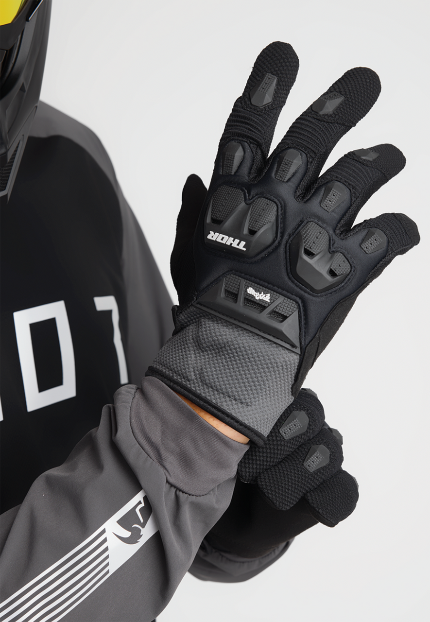 Thor 2025 Terrain Gloves Black/Charcoal