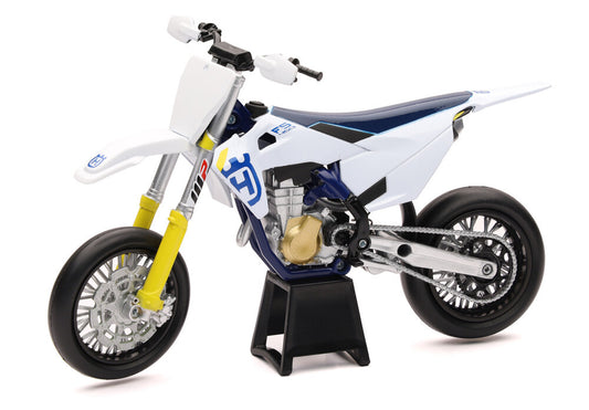 New Ray Toys 1:12 Scale Husqvarna FS450 Super Moto Bike