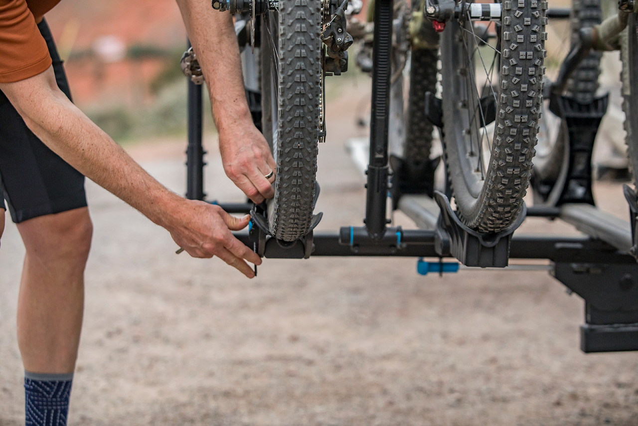 RockyMounts 10003 MonoRail Hitch-Mounted Bike Rack 1-1/4" Mount