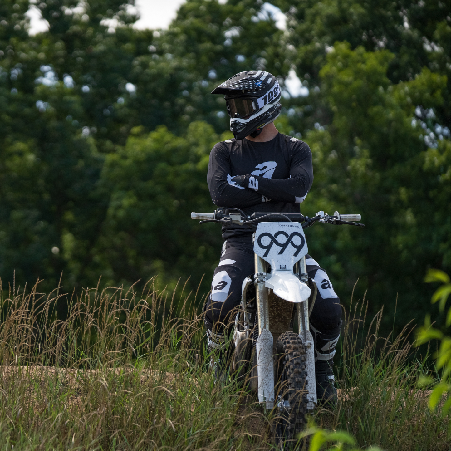 SHOEI VFX-EVO Faithful 2 Offroad Helmet